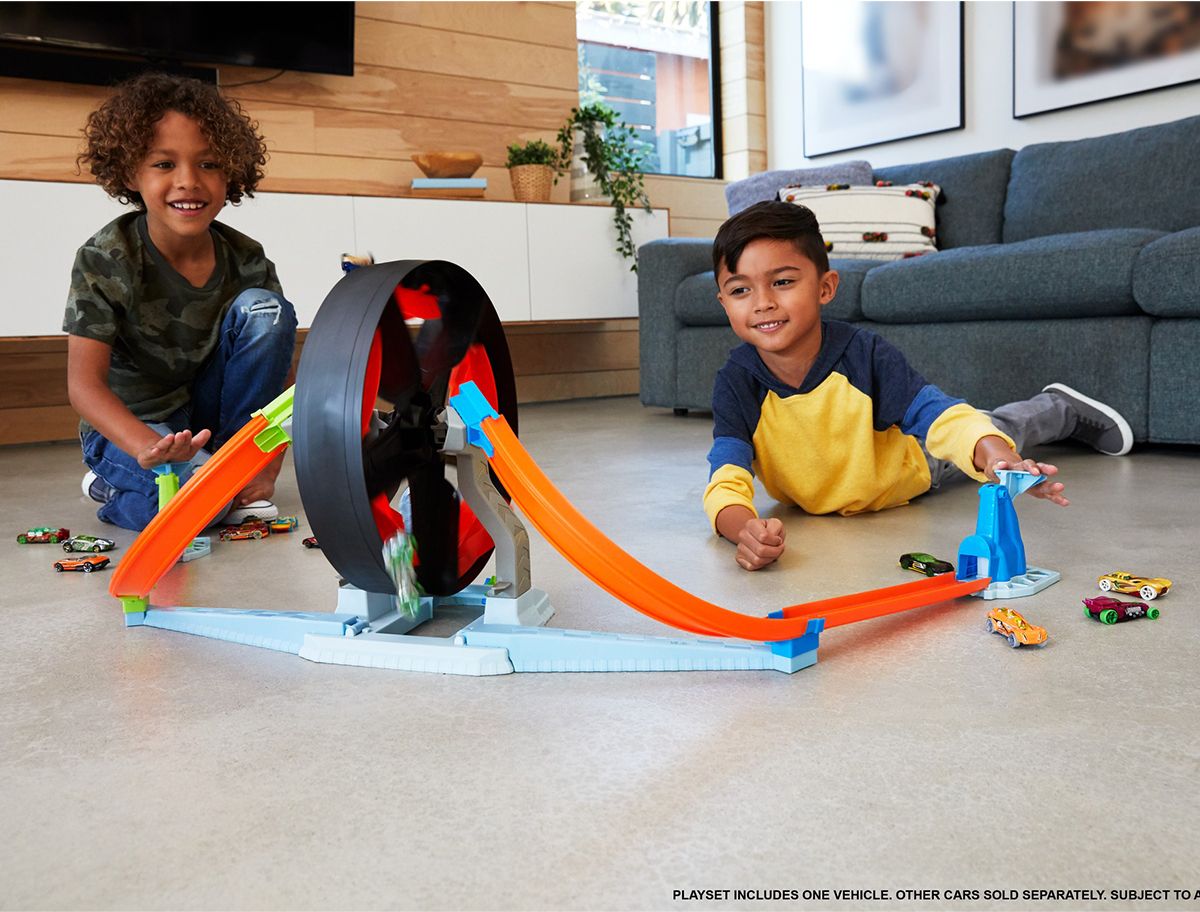 Action Spinwheel Challenge Play Set with Tracks