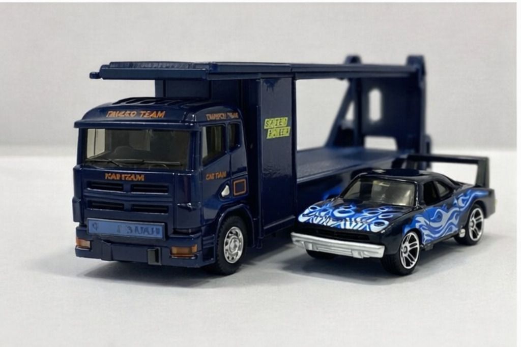 Metal Muscle Car & Double Decker Carrier Truck Toy Set (1:64 Scale)-image-26