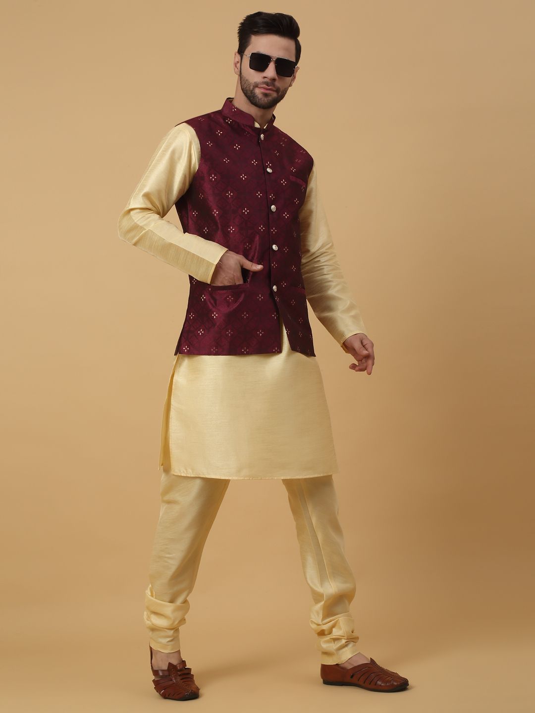 Men Jacquard Kurta Pyjama Ethnic Jacket Set-image-22