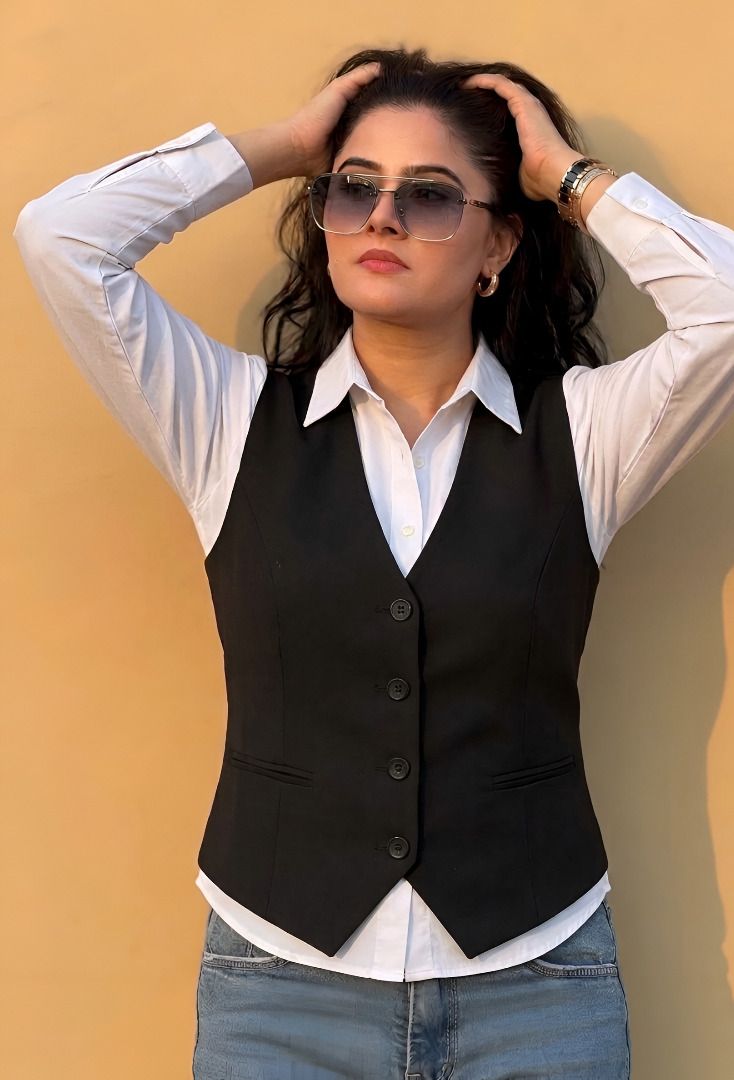 cadmon Solid Women Waistcoat-picture-15