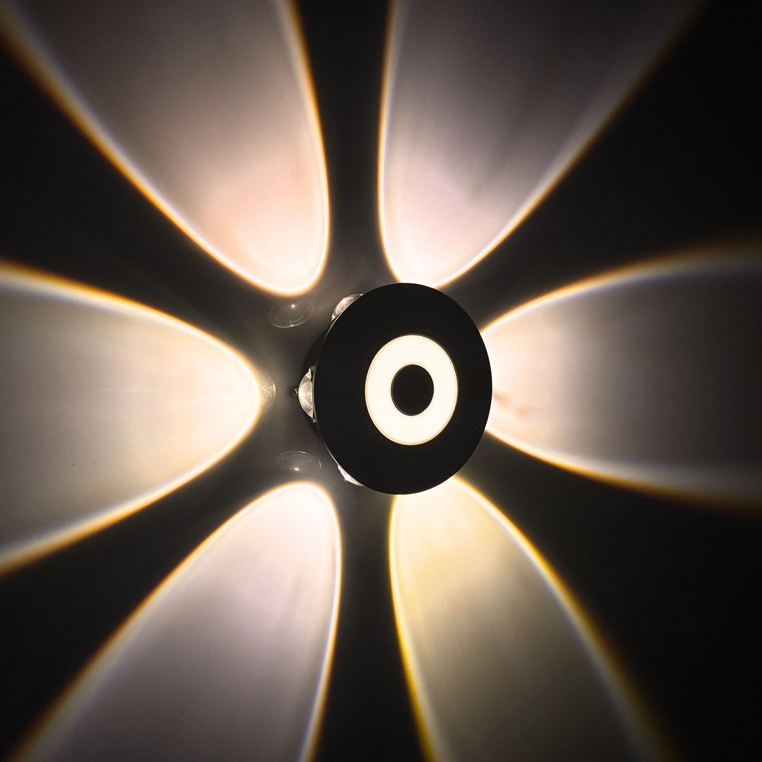 Wallchiere Wall Lamp With Bulb