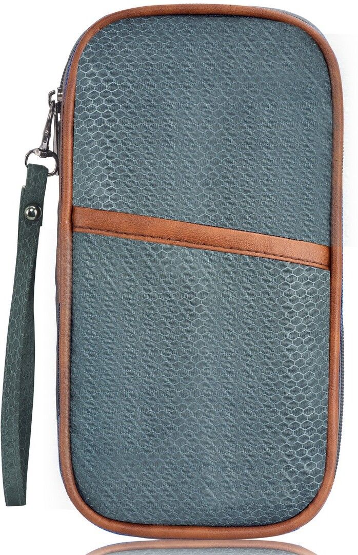 Women Multicolor Wristlet