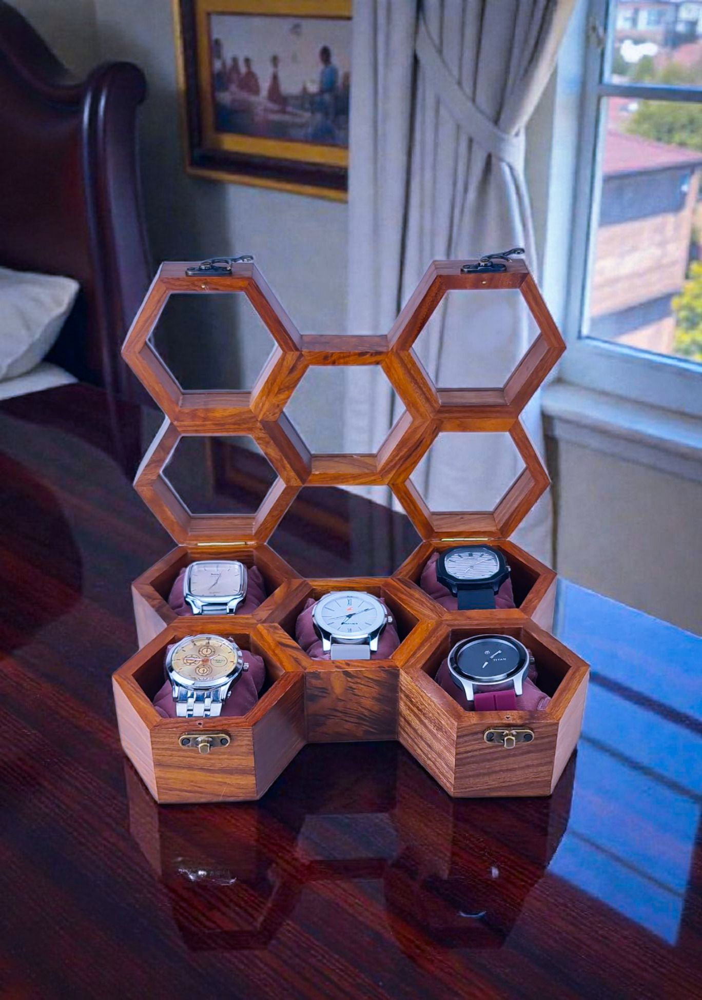Honeycomb Wooden Watch Box Watch Box-image-31