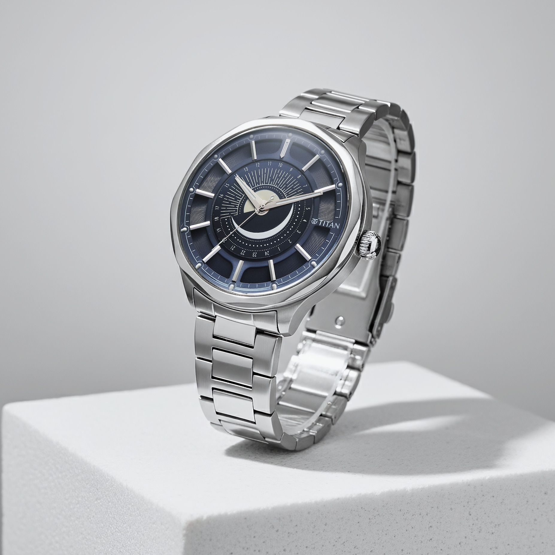 Titan Stellar Quartz Blue Round Dial Men's Watch / Analog Watch - For Men 10028SM01-image-25