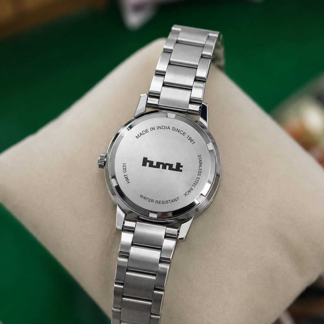 Attractive Grey Color Luxury Trending Analog Watch - For Women Featuring Grey-image-32