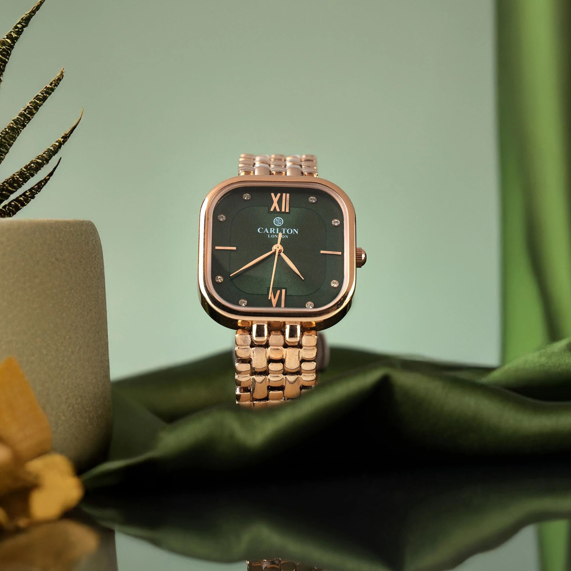 Chelsea Analog Watch - For Women CLSSCDGRN