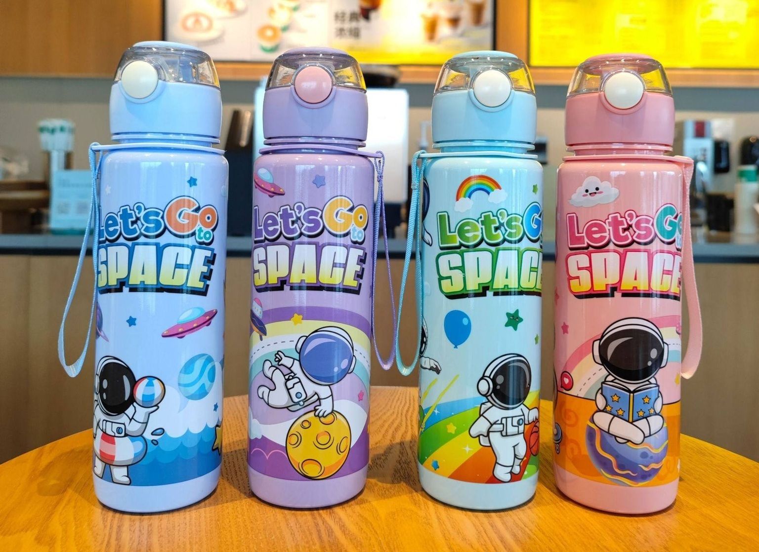 Woogy Doogy Water Bottle, Astronaut Design Water Bottle, Water Bottle With Straw 700 ml Water Bottle-image-2