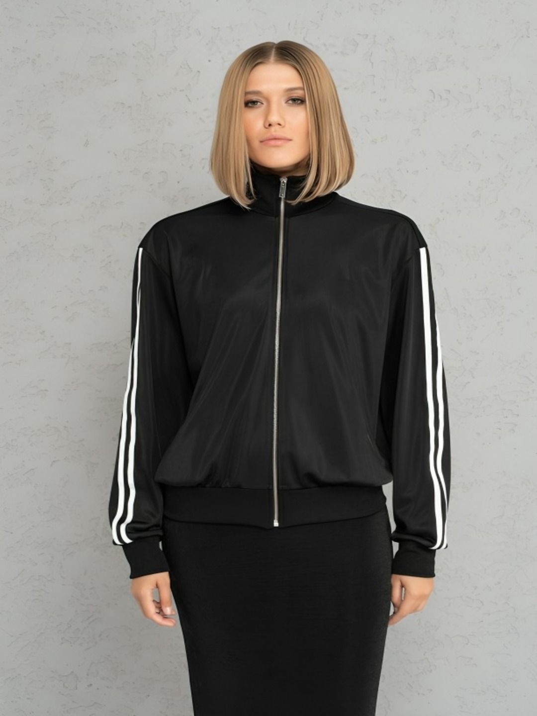 MAYKR Solid Women Wind Cheater